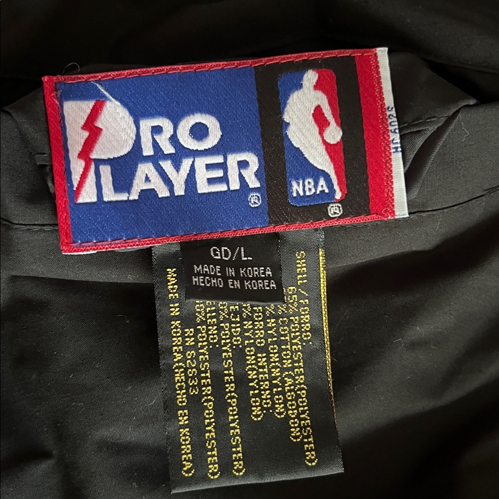 NBA Pro Vintage Chicago Bulls Reversible Jacket - Red, Black, and White Size L - Picture 15 of 16